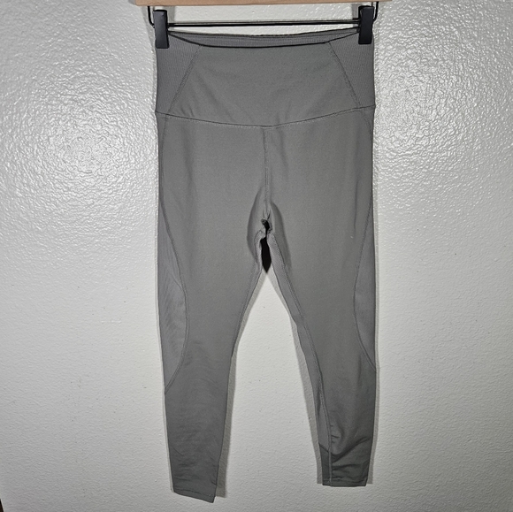 Glyder Tone Up Bra/Legging Set Size S - Picture 8 of 16